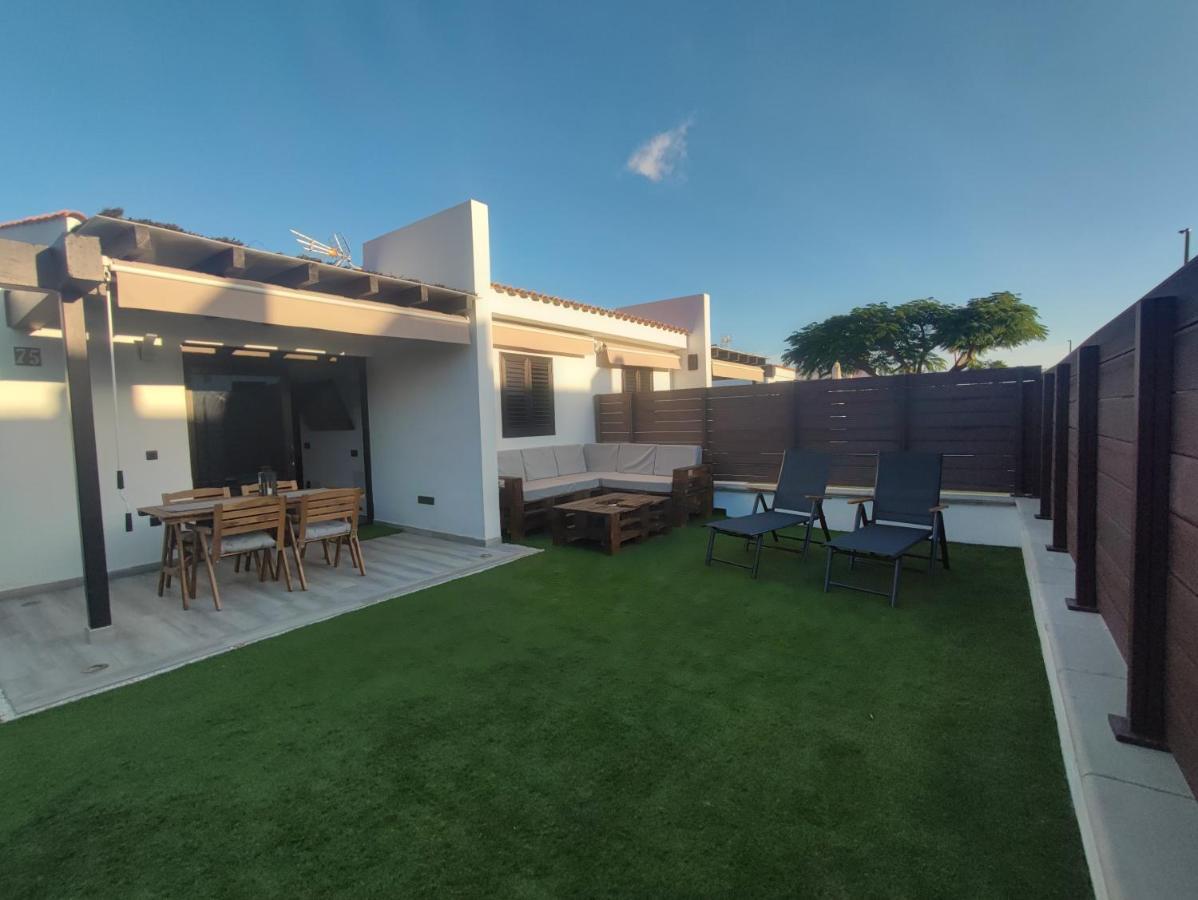 Bungalow Maspalomas Golf Con Jacuzzi, Piscina Y Jardin ซานบาร์โตโลเม ภายนอก รูปภาพ