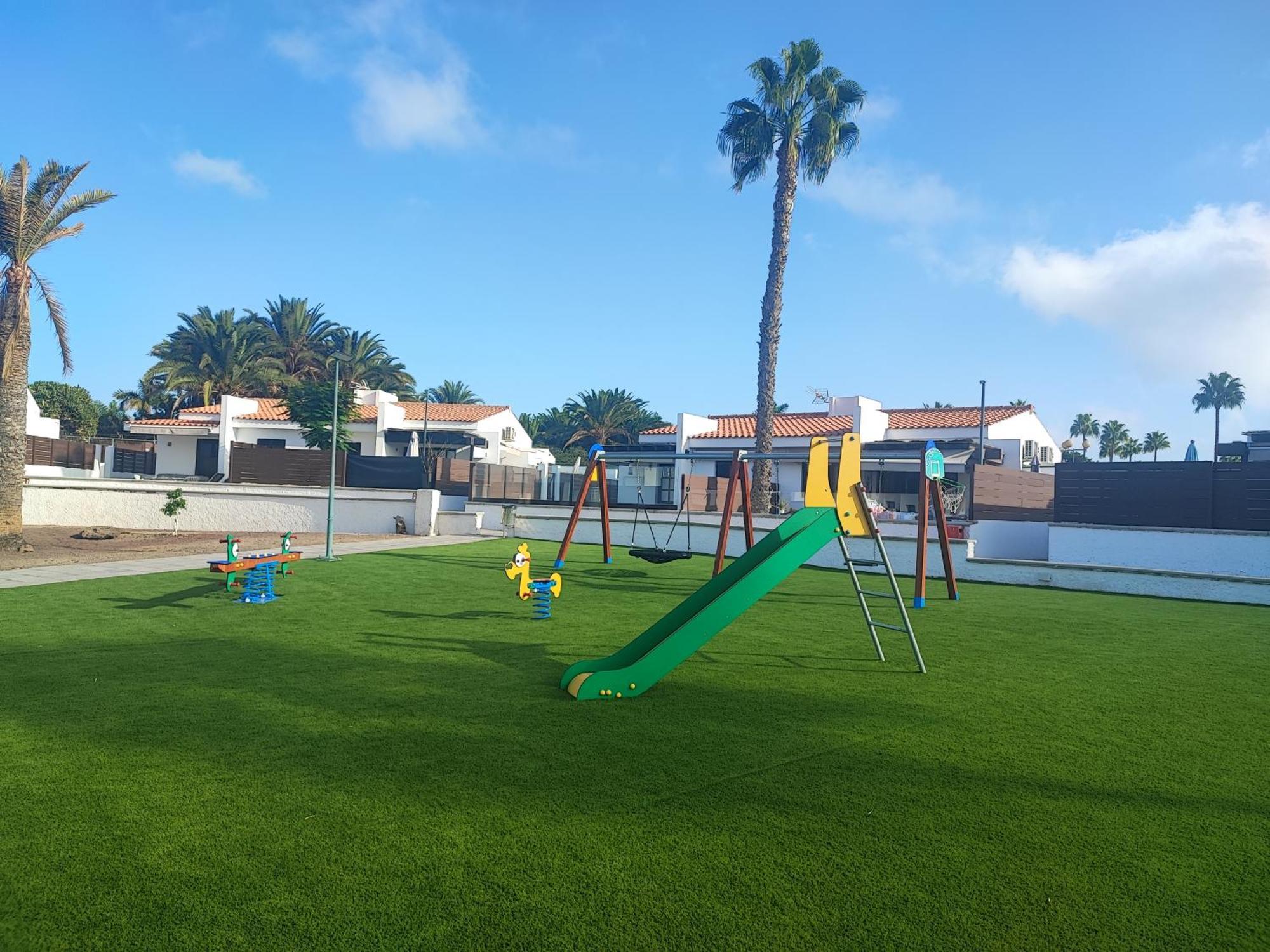 Bungalow Maspalomas Golf Con Jacuzzi, Piscina Y Jardin ซานบาร์โตโลเม ภายนอก รูปภาพ