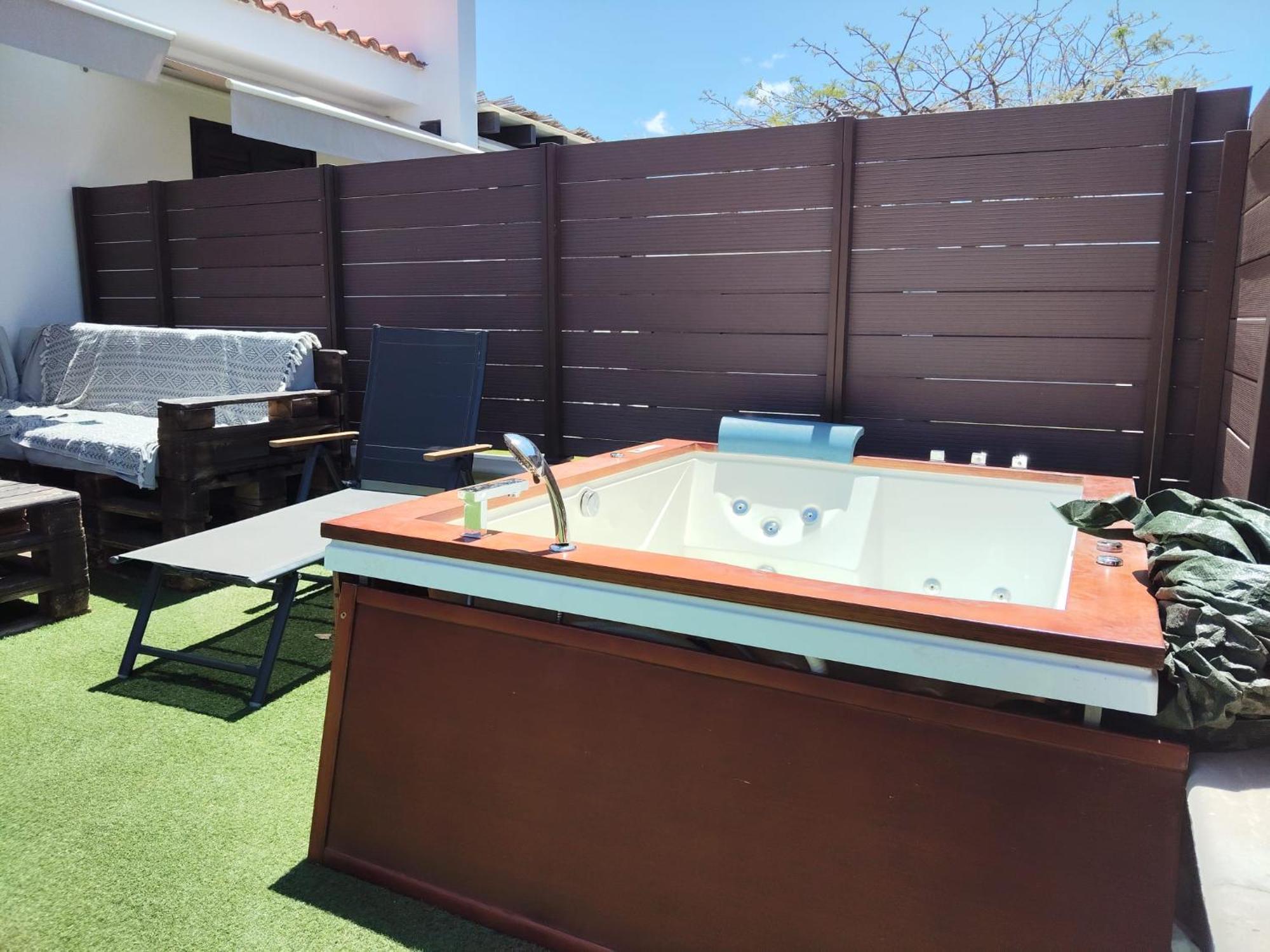 Bungalow Maspalomas Golf Con Jacuzzi, Piscina Y Jardin ซานบาร์โตโลเม ภายนอก รูปภาพ